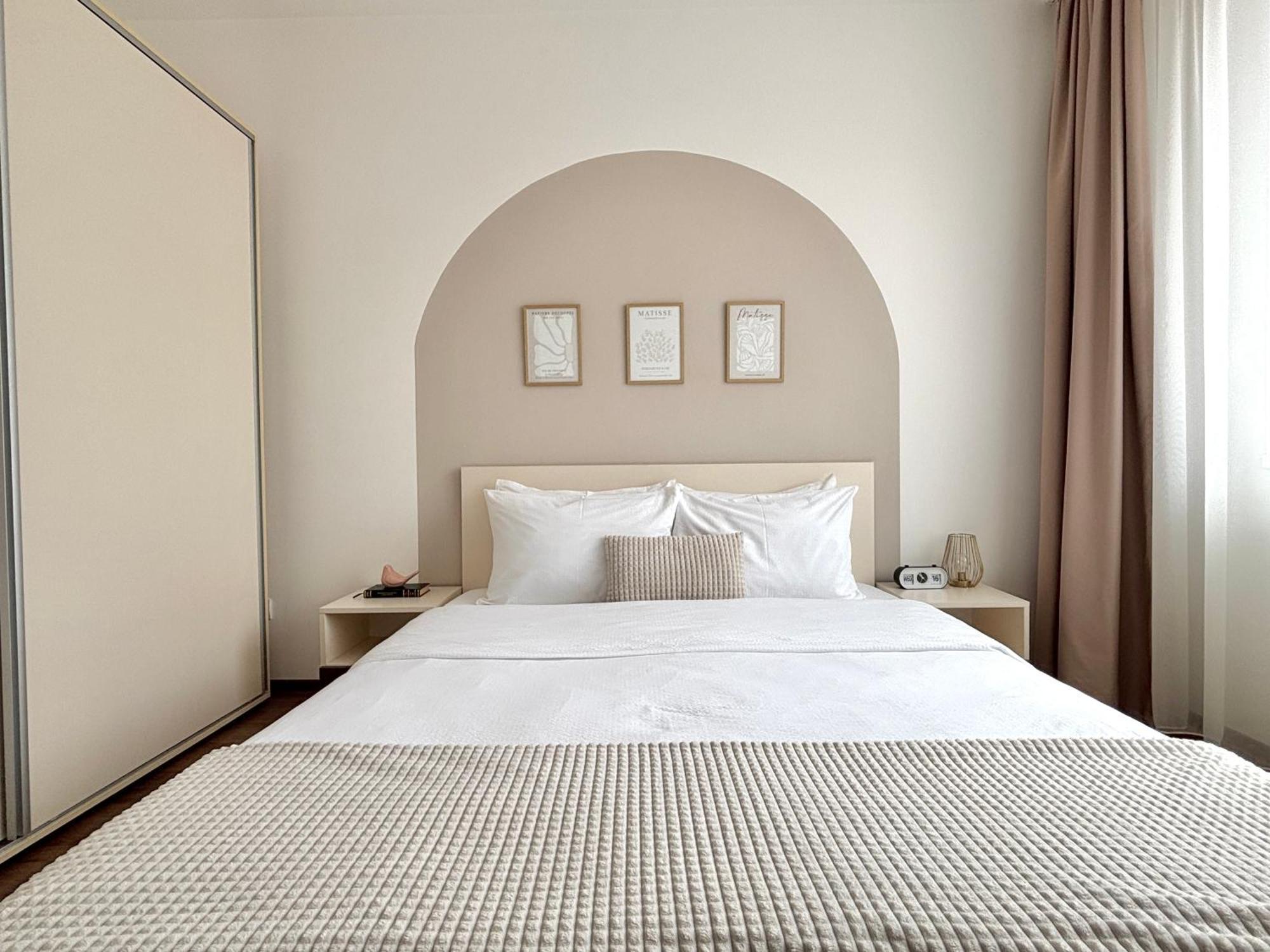 Wanderlust Home Cream, Rasnov Apt For 4, Wifi And Free Parking Exterior foto