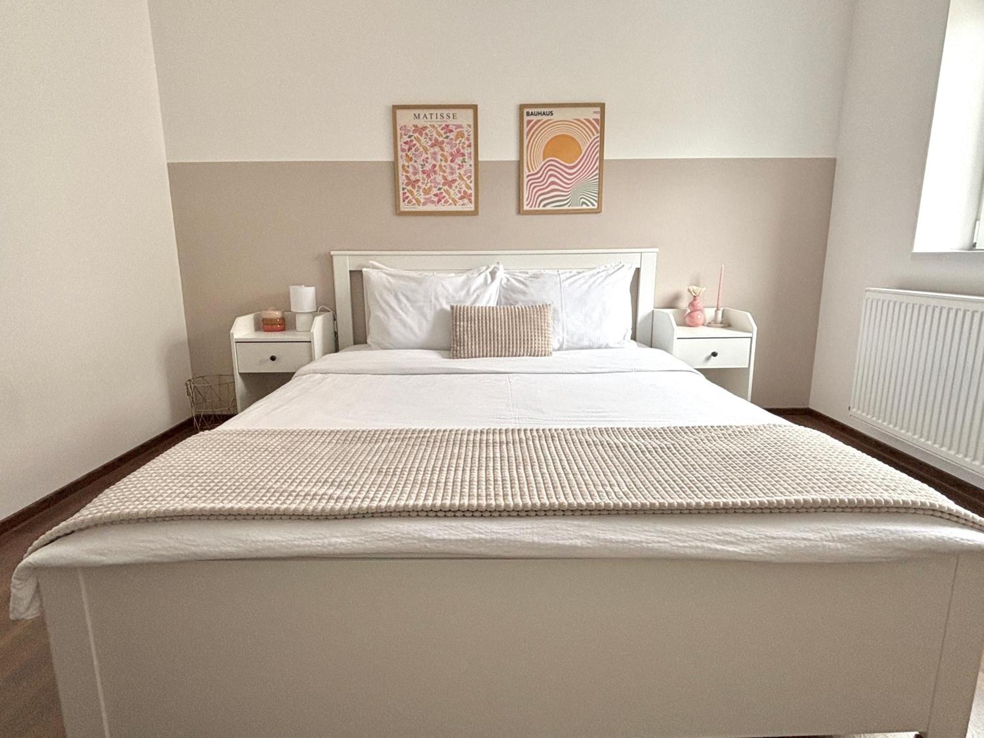 Wanderlust Home Cream, Rasnov Apt For 4, Wifi And Free Parking Exterior foto